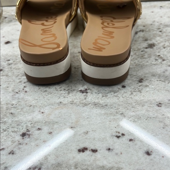 Sam Edelman Adaley Gold Slide Sandal - Picture 9 of 11